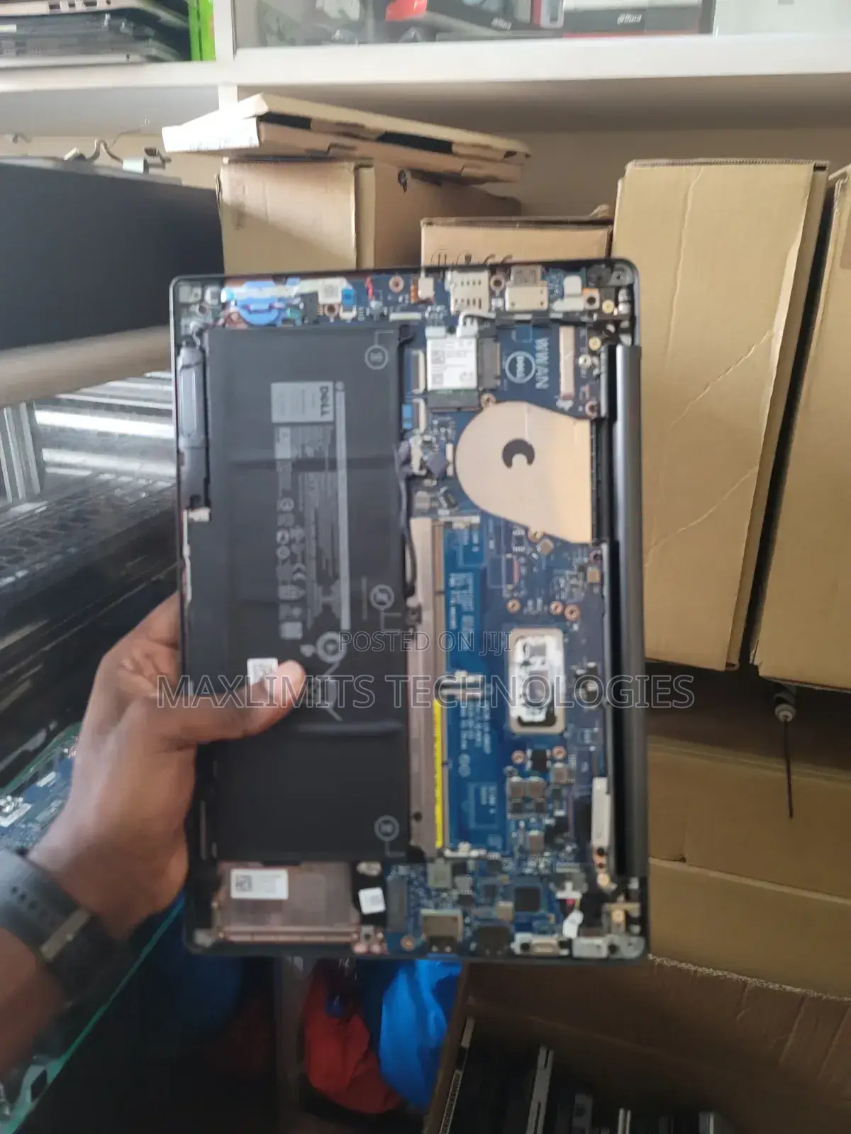 Dell Latitude 7300