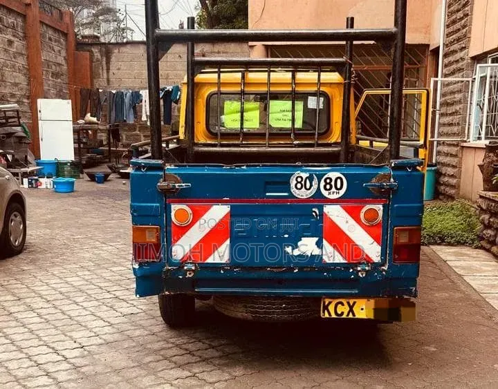 Mahindra Scorpio 2017 Yellow