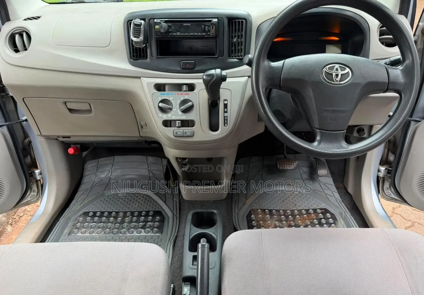 Toyota Pixis 2016 Silver
