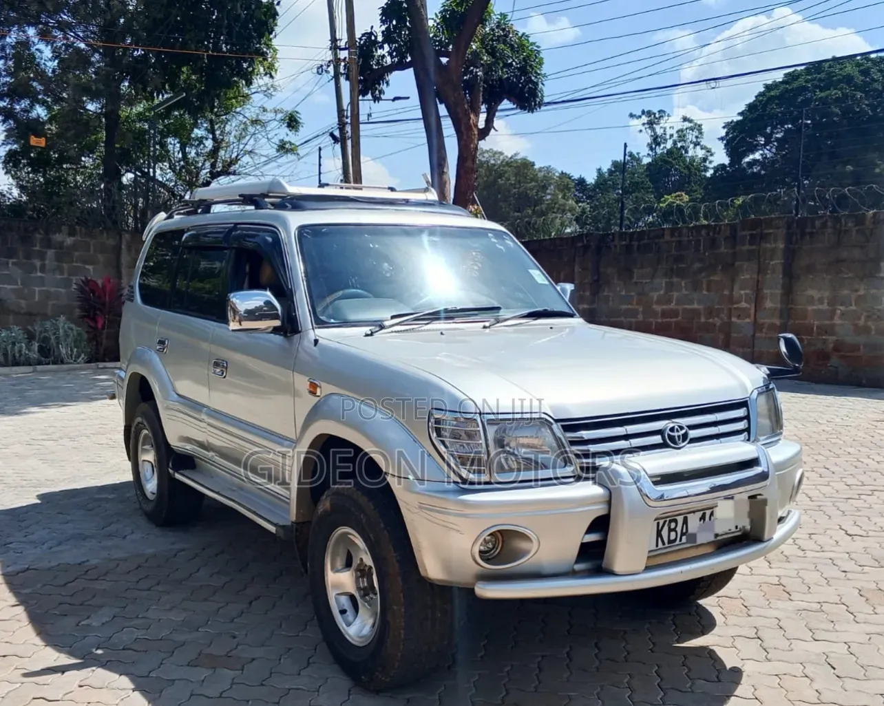 Toyota Land Cruiser Prado 2000 Silver