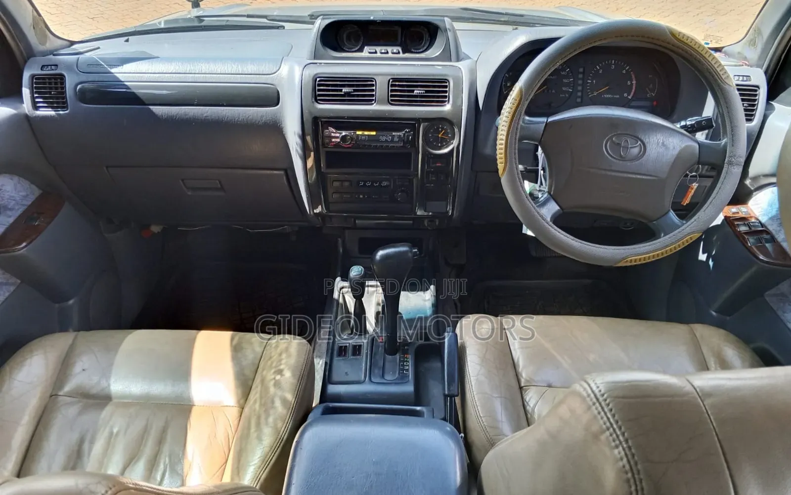 Toyota Land Cruiser Prado 2000 Silver