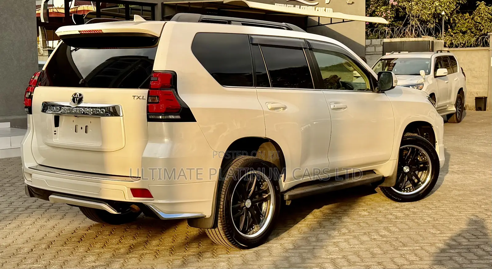 Toyota Land Cruiser Prado 2.8 2019 Pearl