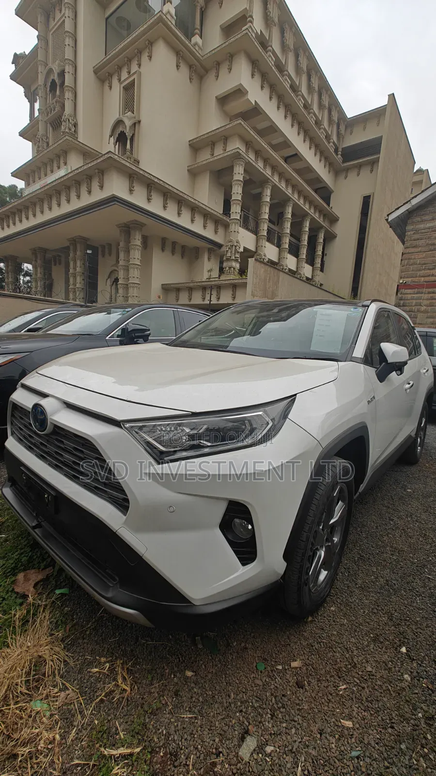 Toyota RAV4 Hybrid 2019 White