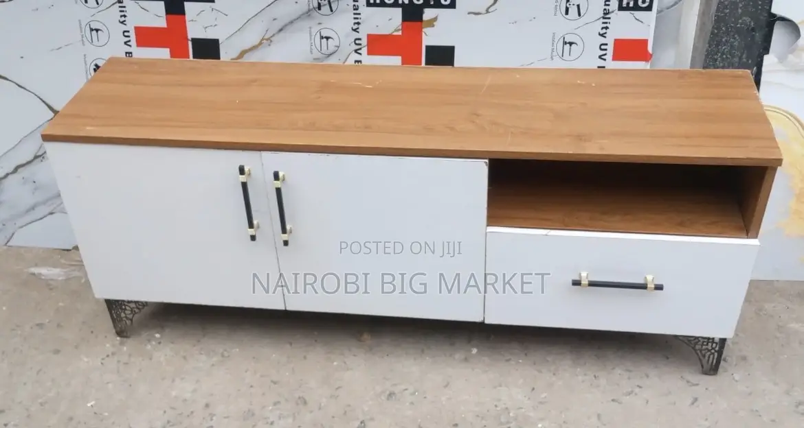 5.5 FTS Box Executive Modern Lamating Tv Stand