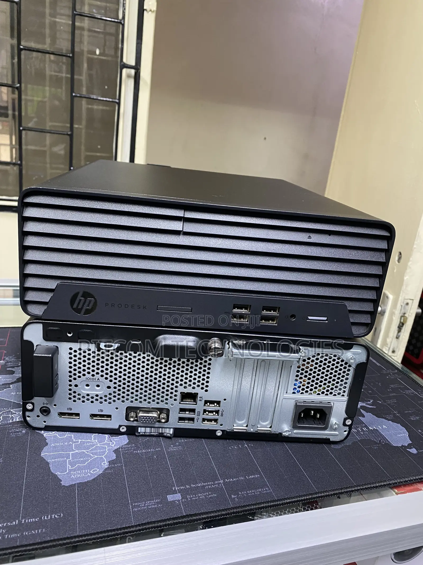 Desktop Computer HP 8GB AMD Ryzen 5 SSD 256GB