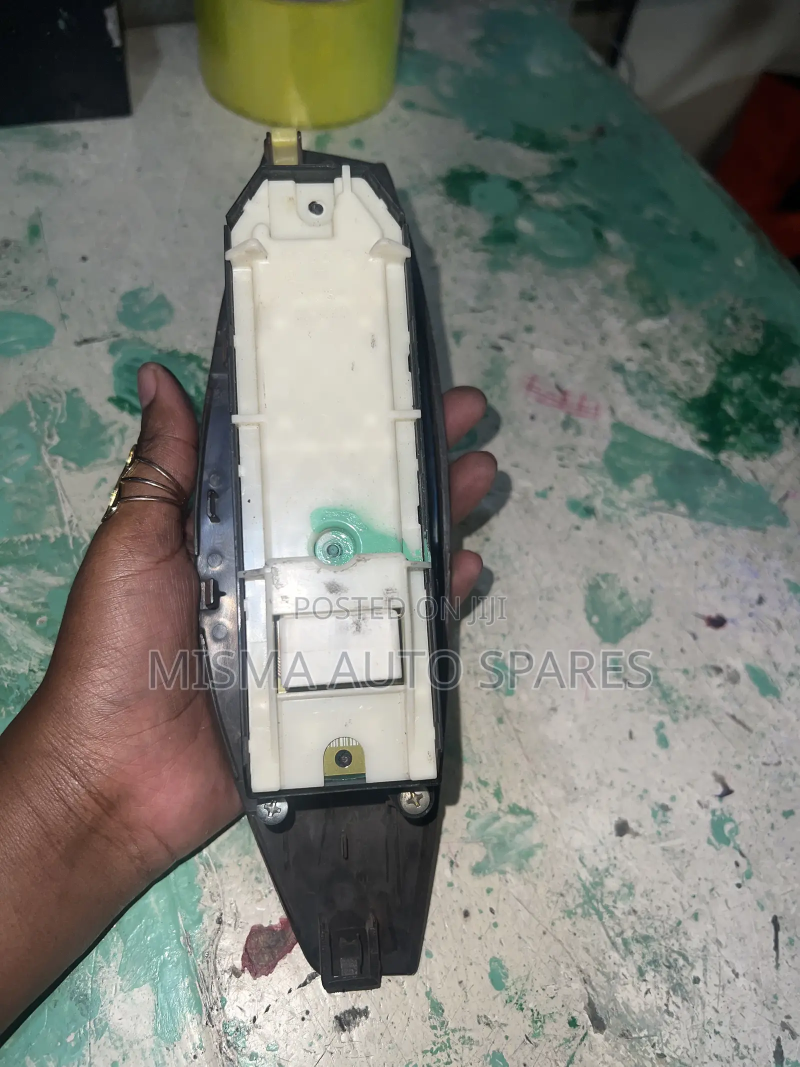 Main Switch Avensis/Premio260 With Cover