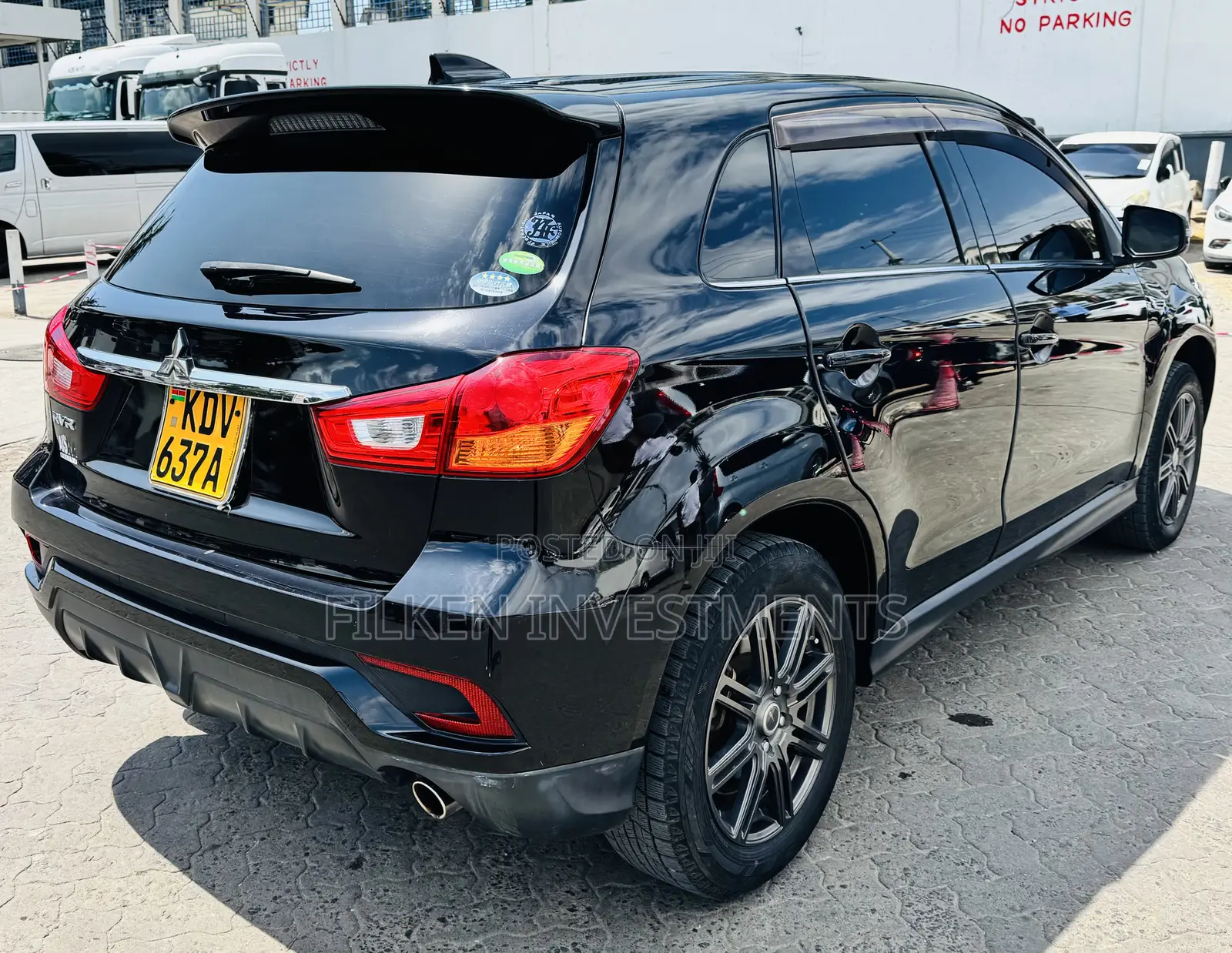 Mitsubishi RVR 2018 Black