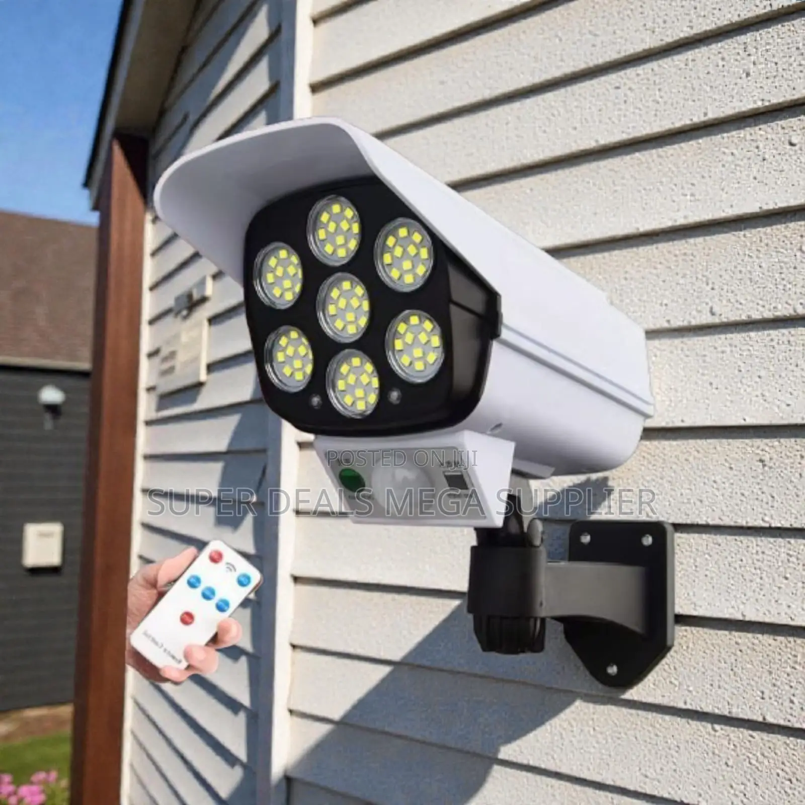 Outdoor Security 2 in 1 Dummy Fake CCTV Camera With Pir Motion Sensor