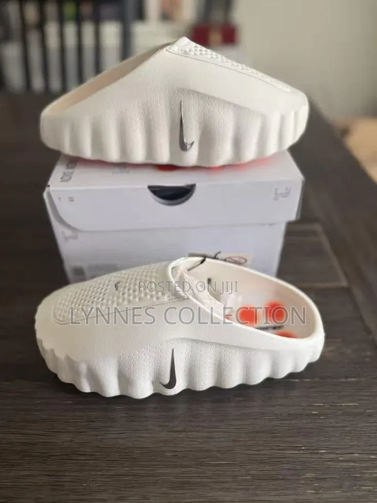 Nike Mind 001