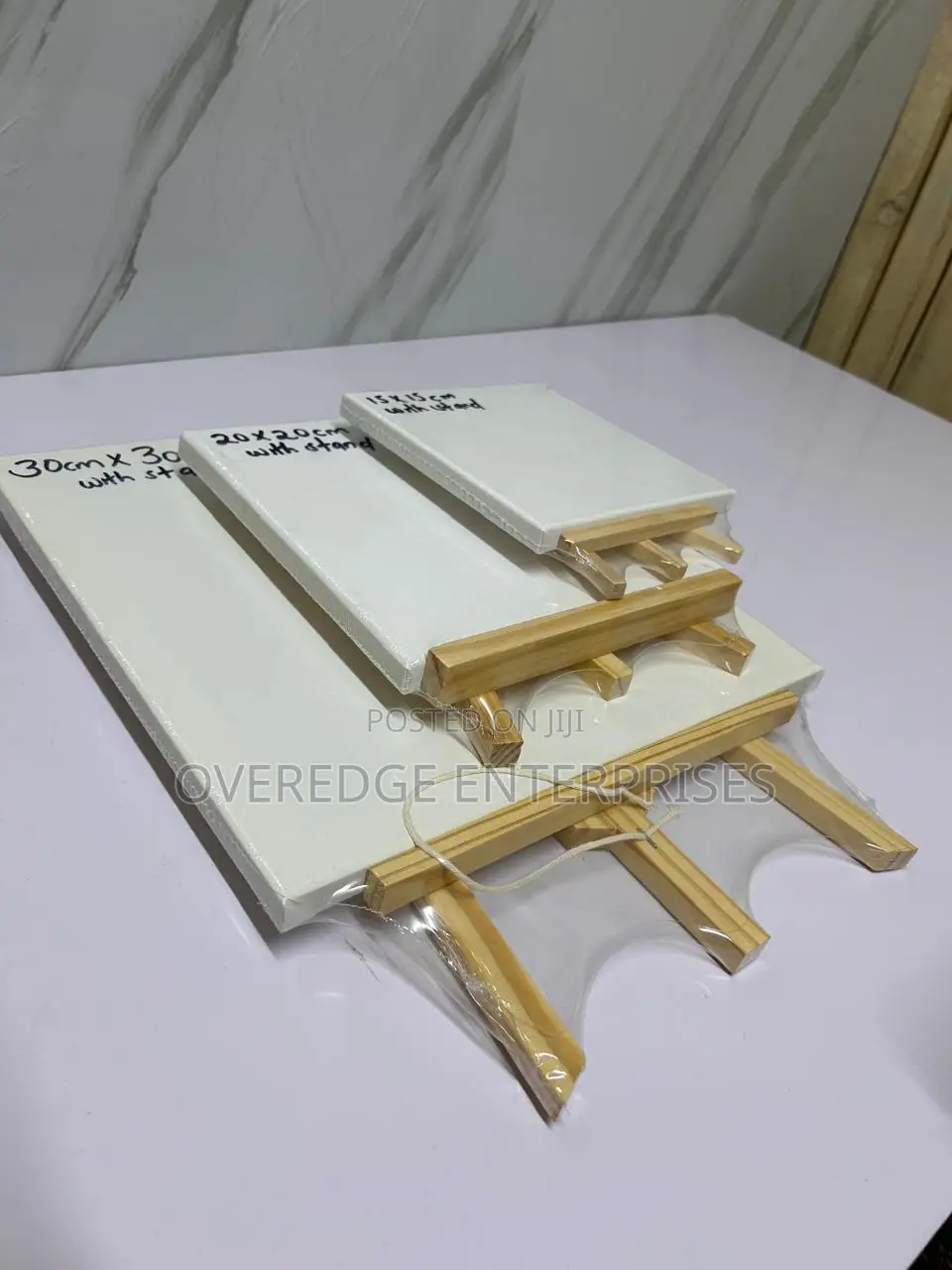 Different Sizes Canvases With Stand