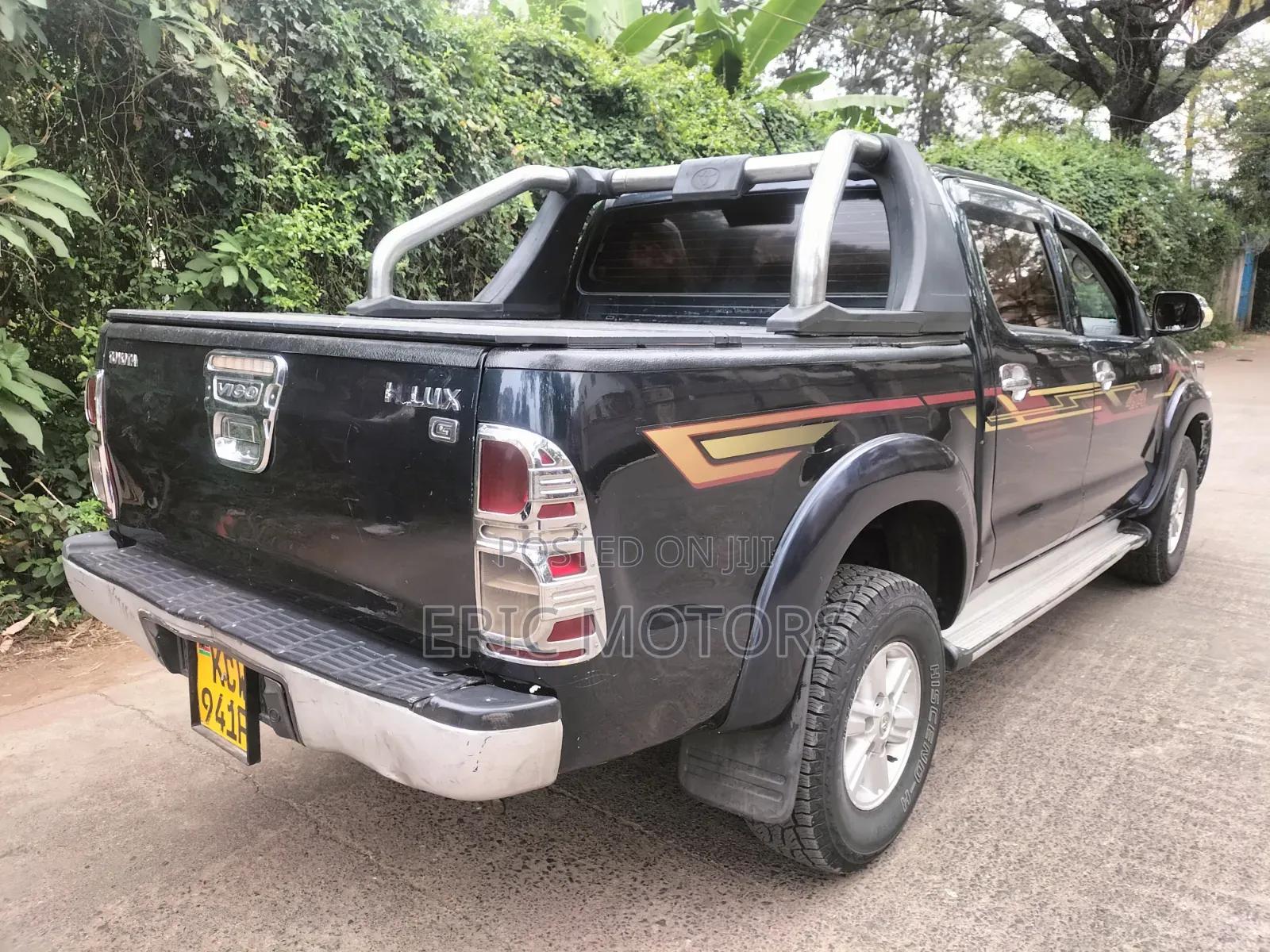 Toyota Hilux 2012 Blue
