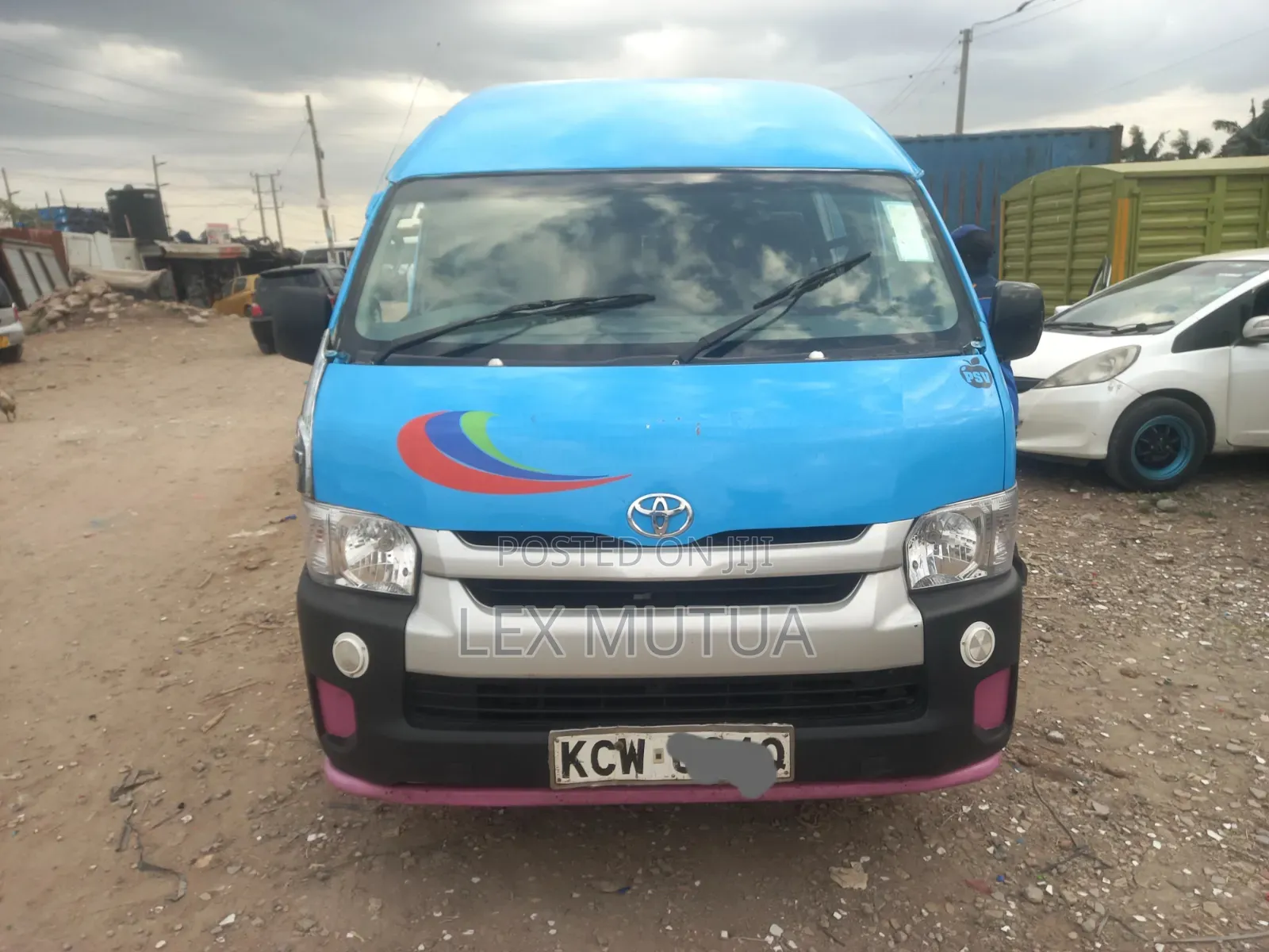 Toyota HiAce 2014 White