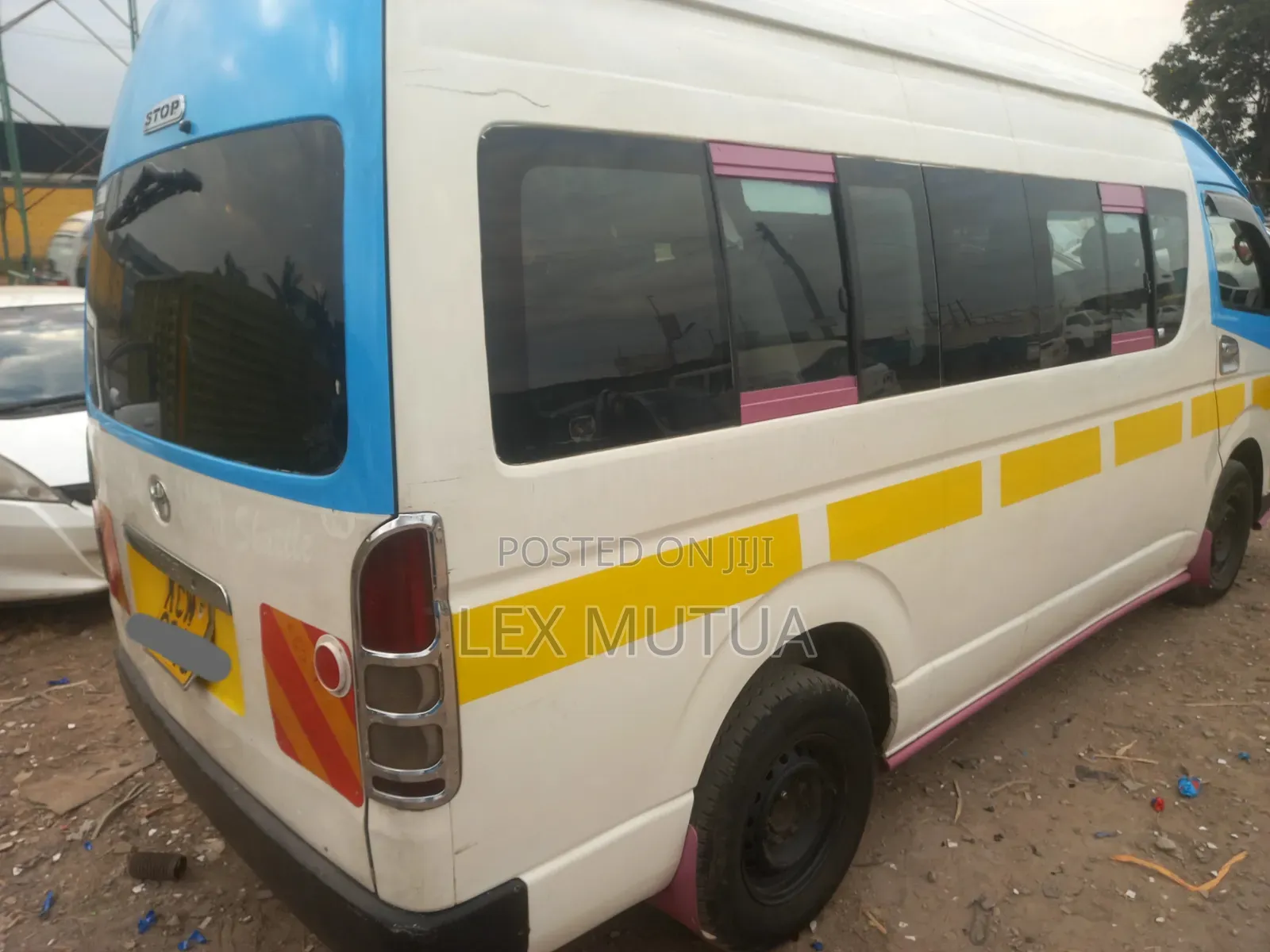 Toyota HiAce 2014 White