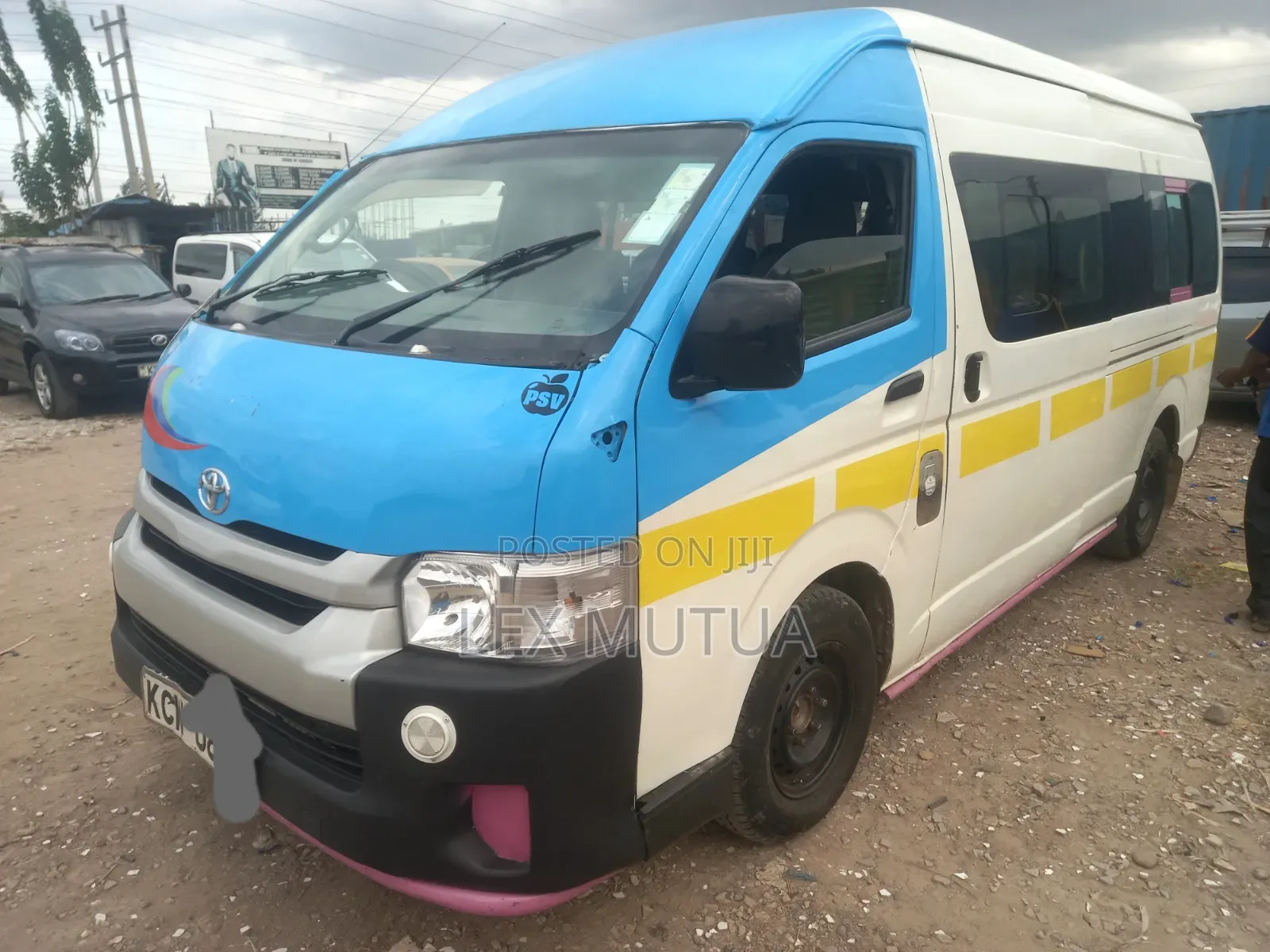 Toyota HiAce 2014 White