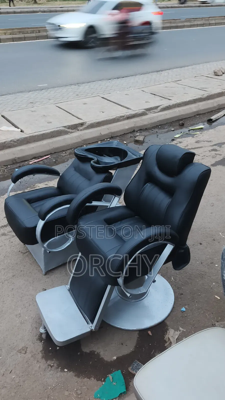 Kinyozi Seat+ Salon Sink