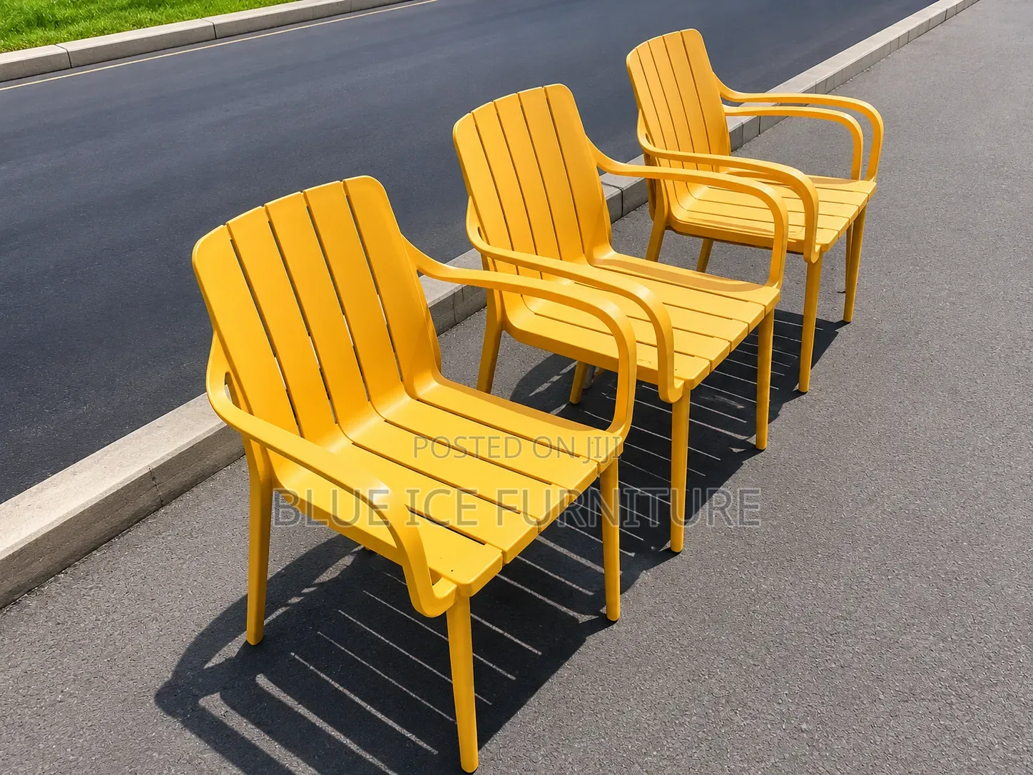 Modern Plastic Dining Chair