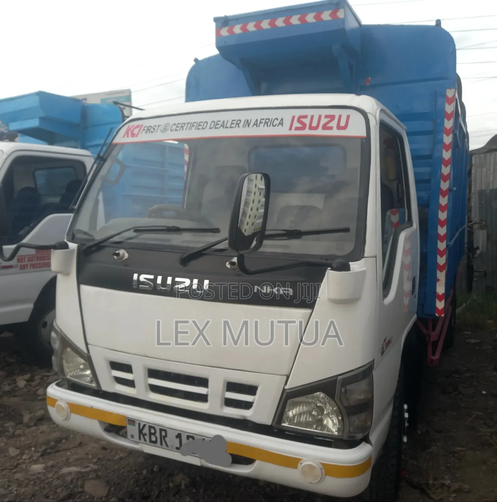 Isuzu Truck NKR 2010 White