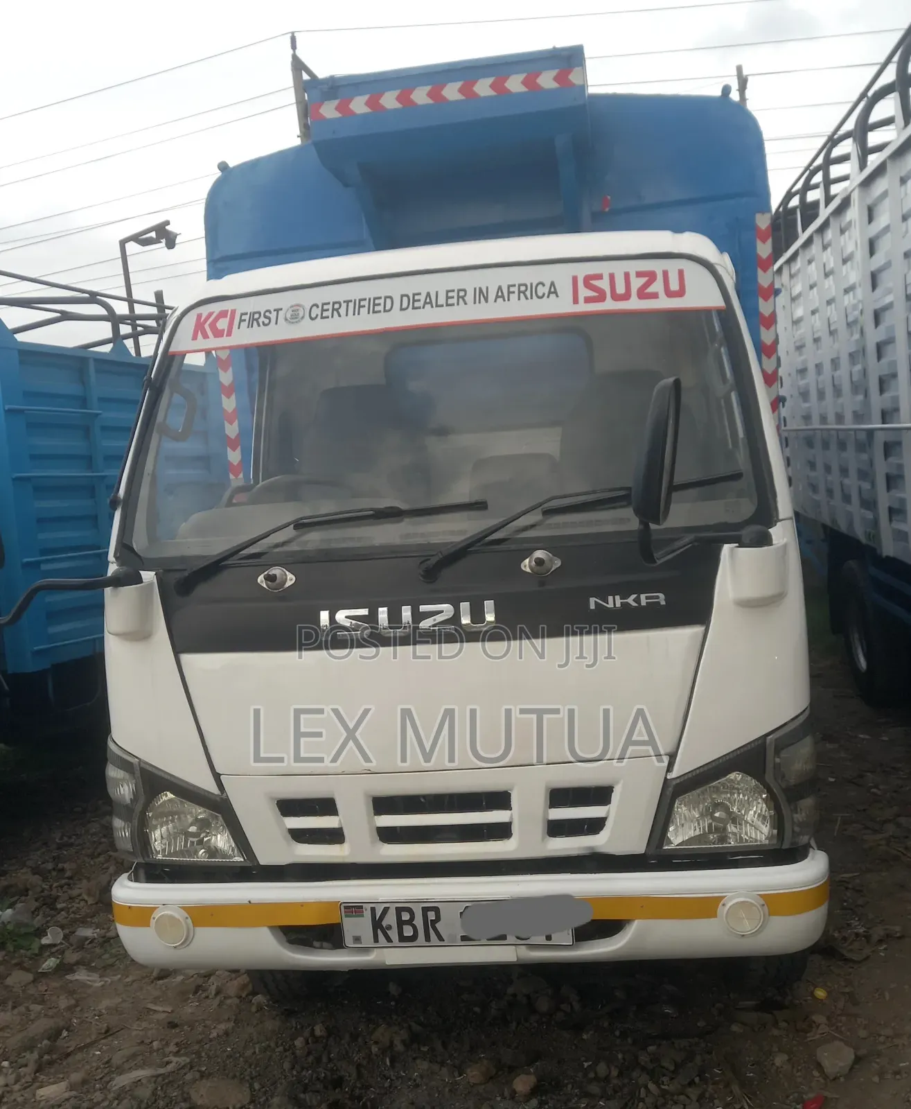 Isuzu Truck NKR 2010 White