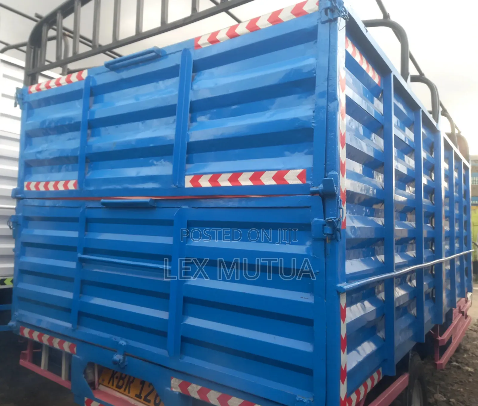 Isuzu Truck NKR 2010 White