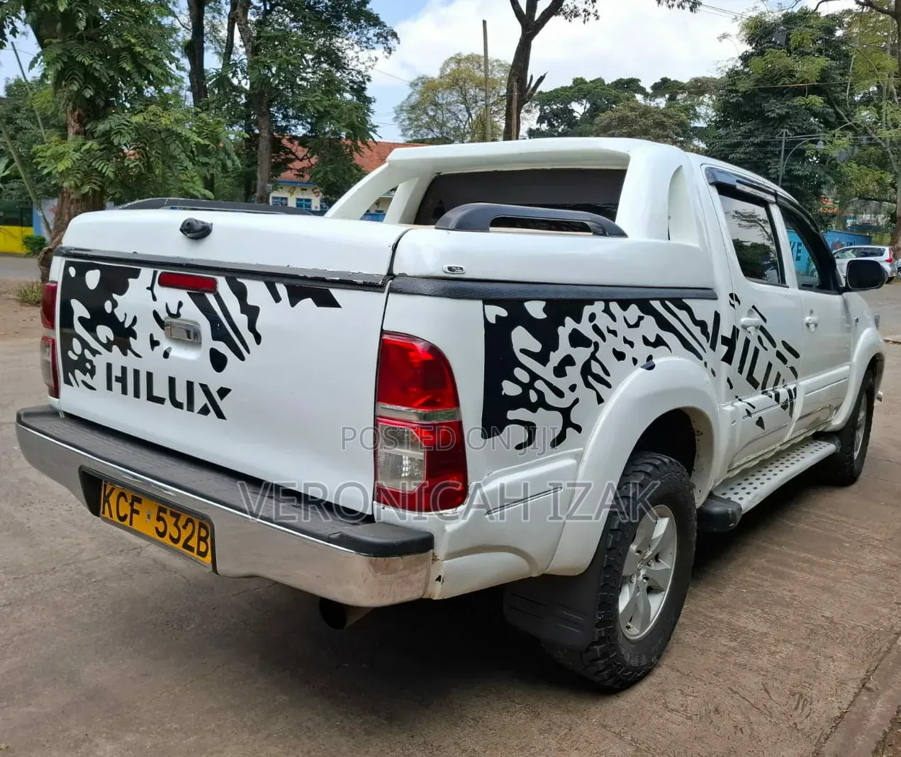 Toyota Hilux 2008 White