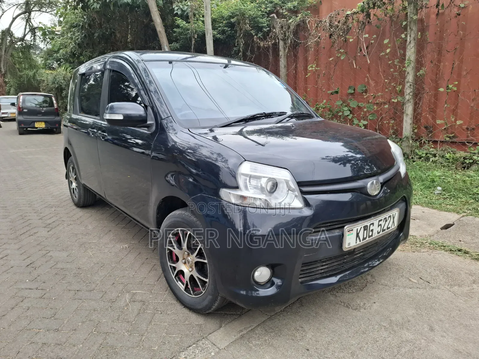 Toyota Sienta 2014 Black