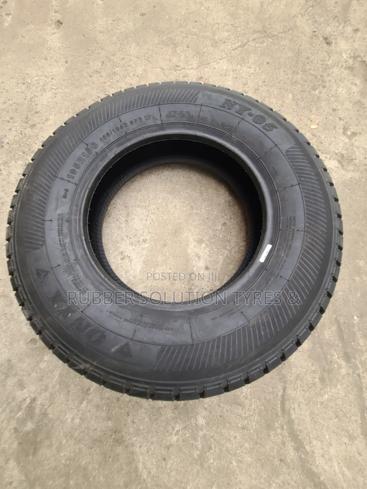 195 R15 C Onyx Tyres 8pr Lt Comercial