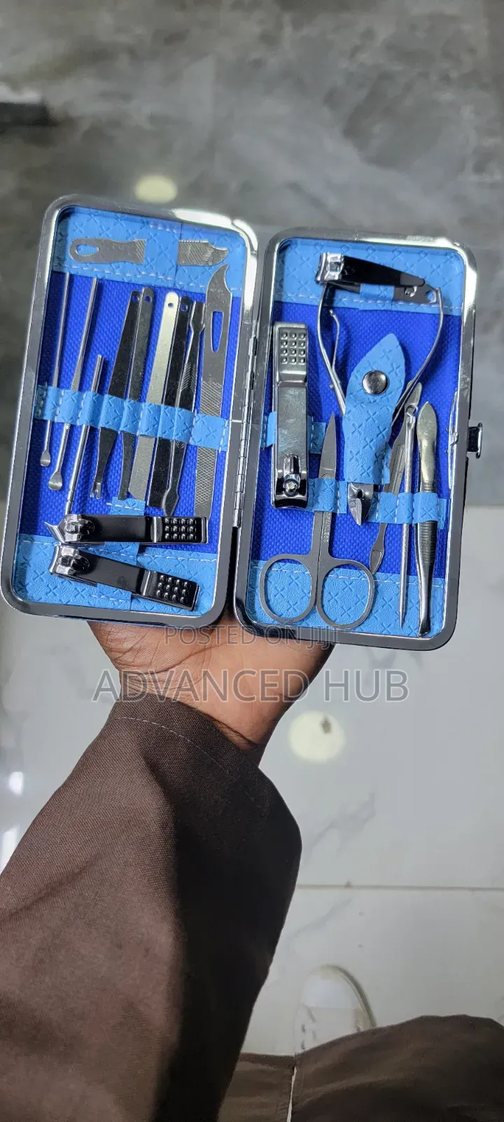 18 Piece Proffesional Manicure Set