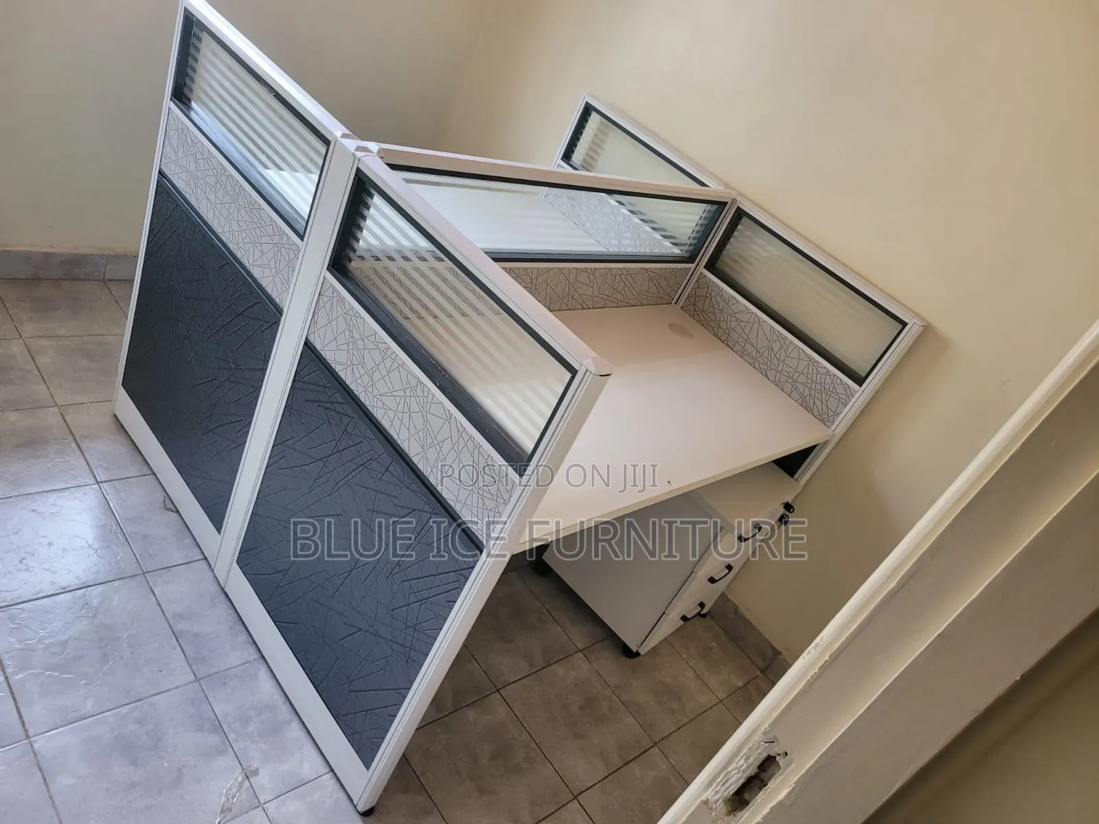 Executive 2 Way Cubicle Workstation