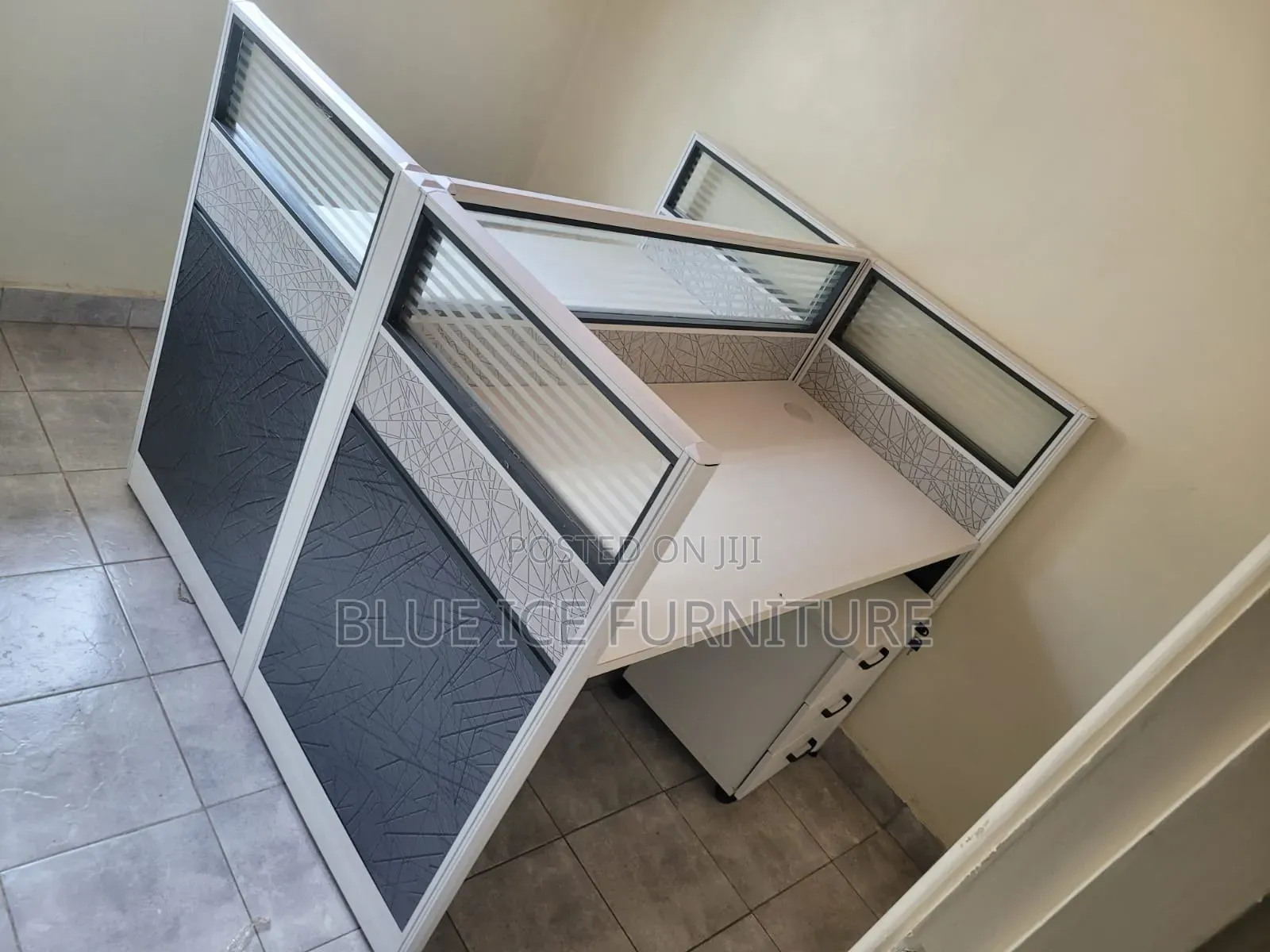 Executive 2 Way Cubicle Workstation