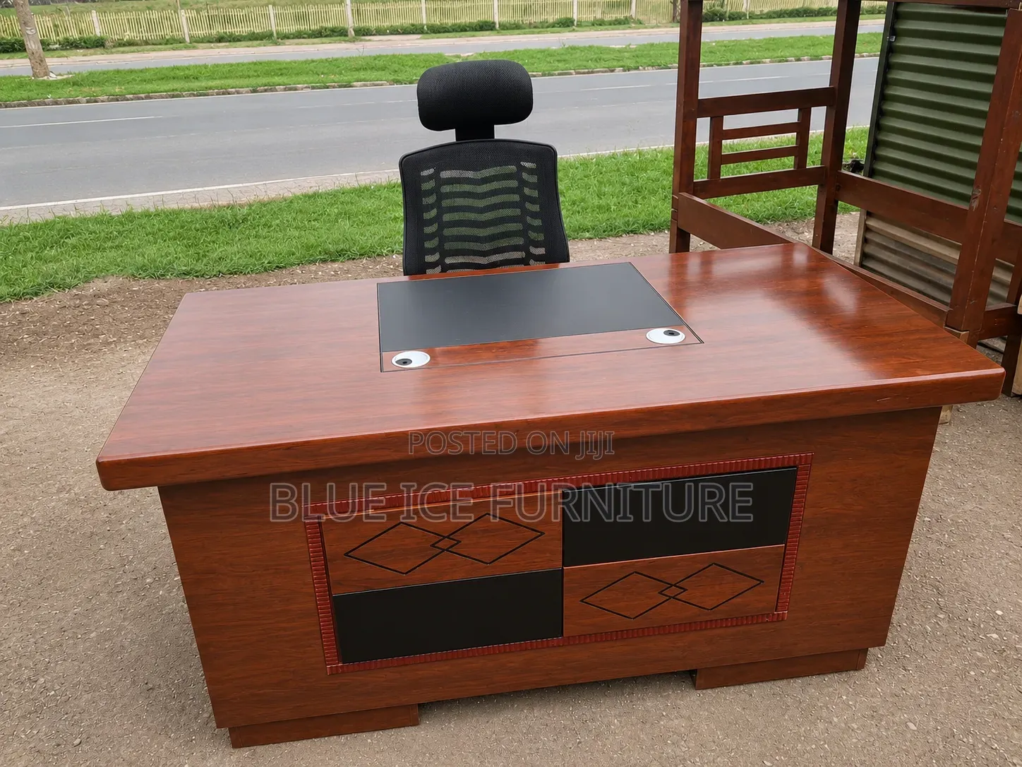 Mahogany Executive Office Desk 1400