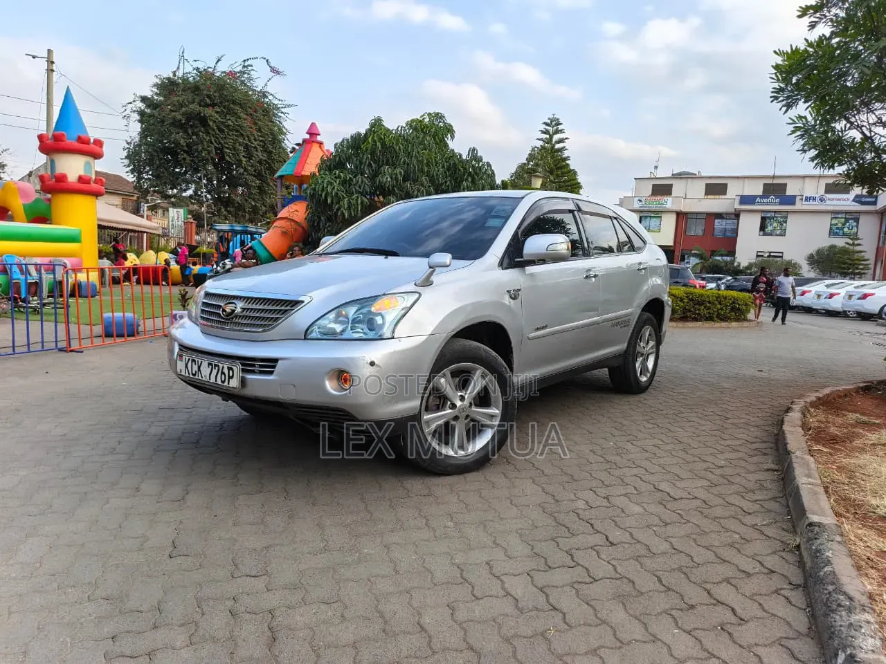 Toyota Harrier 2010 Silver
