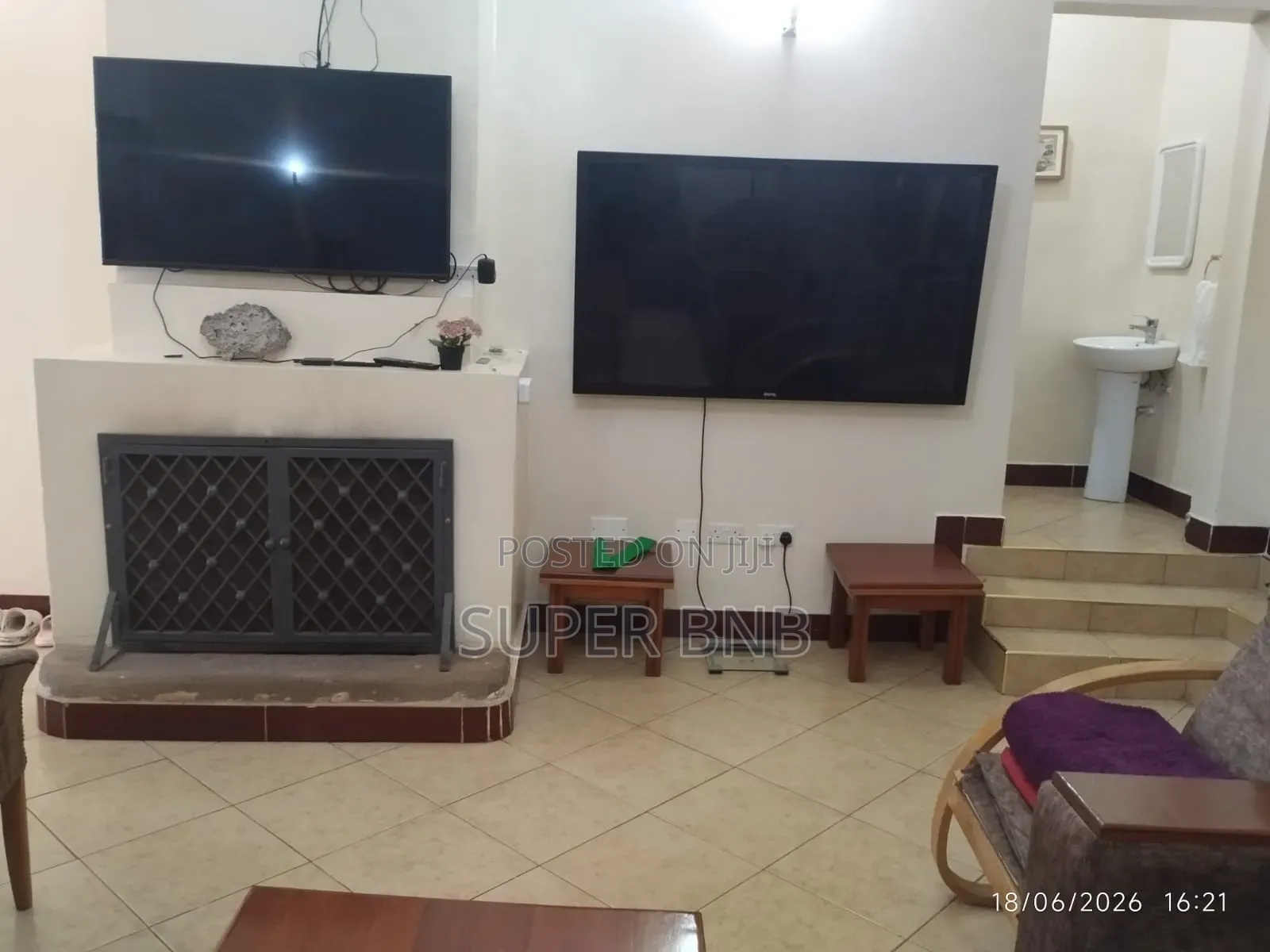 Modern Furnished 4 Bedroom for Partying Wedding Arrangements