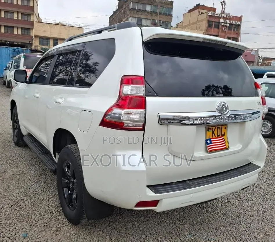 Toyota Land Cruiser Prado 2.8 D-4D 2016 Pearl