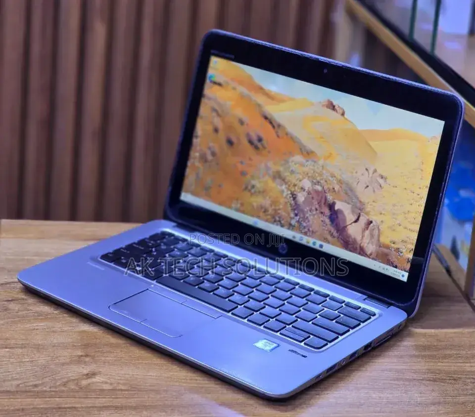 Laptop HP EliteBook 820 G3 8GB Intel Core i5 SSD 256GB