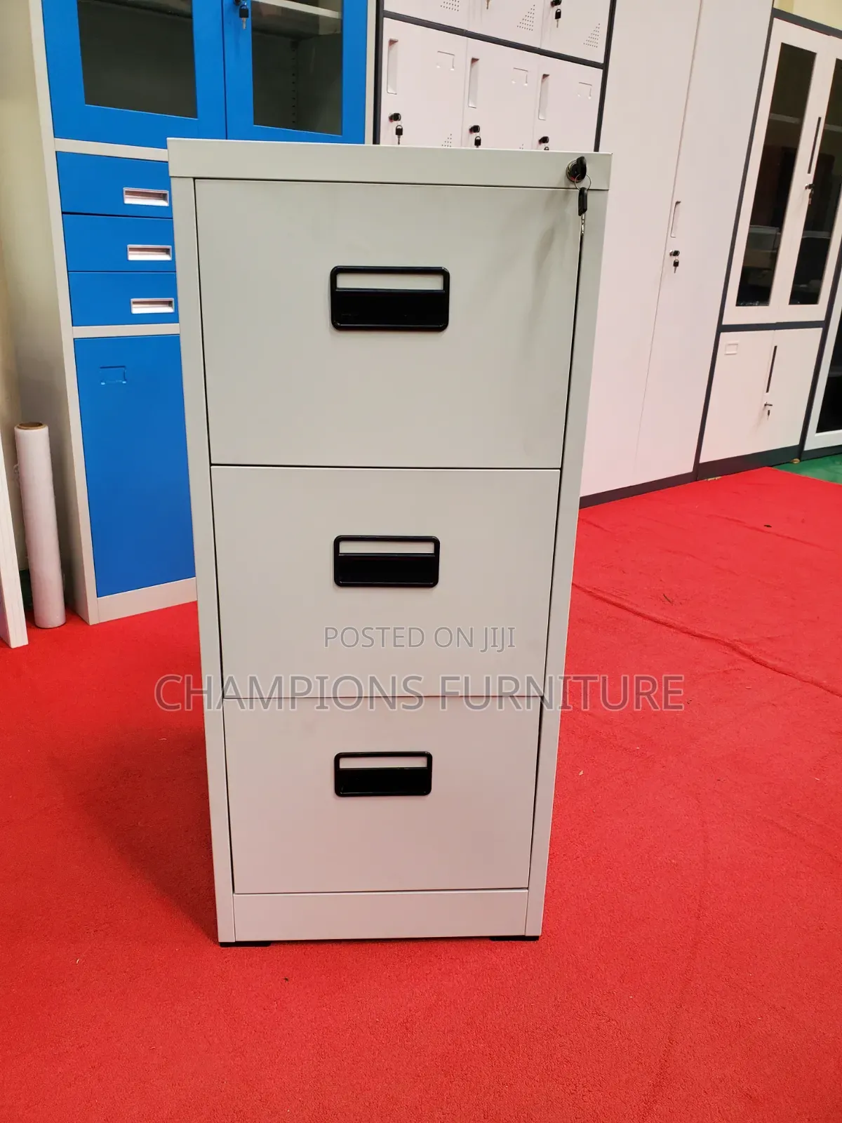 Steel 3 Drawers Cabinet
