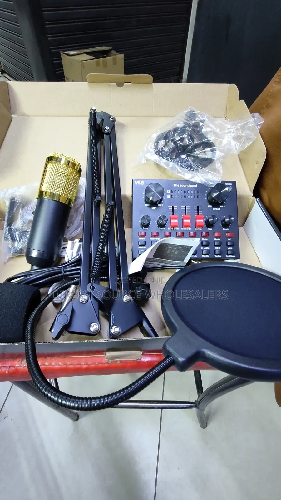 V8s Recording Sound Card With Professional Condenser Mic