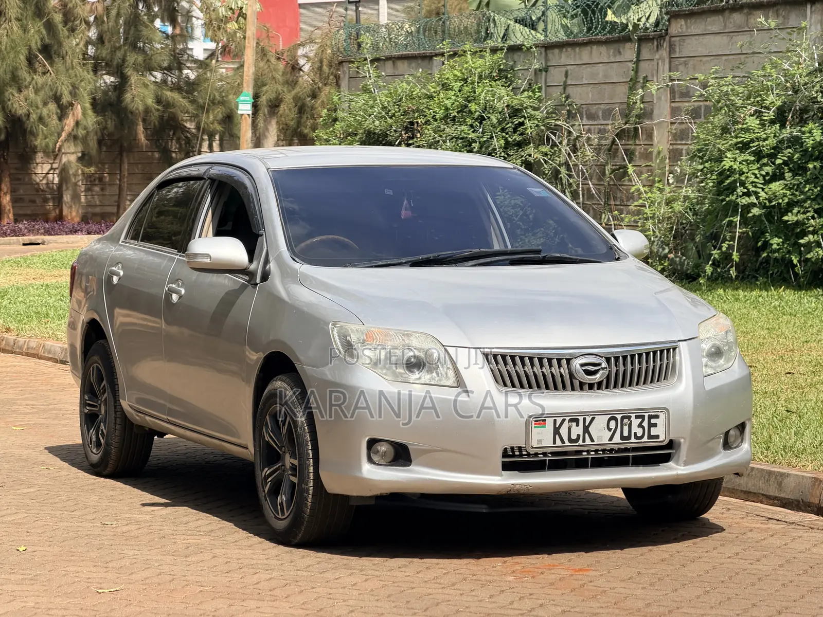 Toyota Axio 1.8 Luxel 2WD 2010 Silver