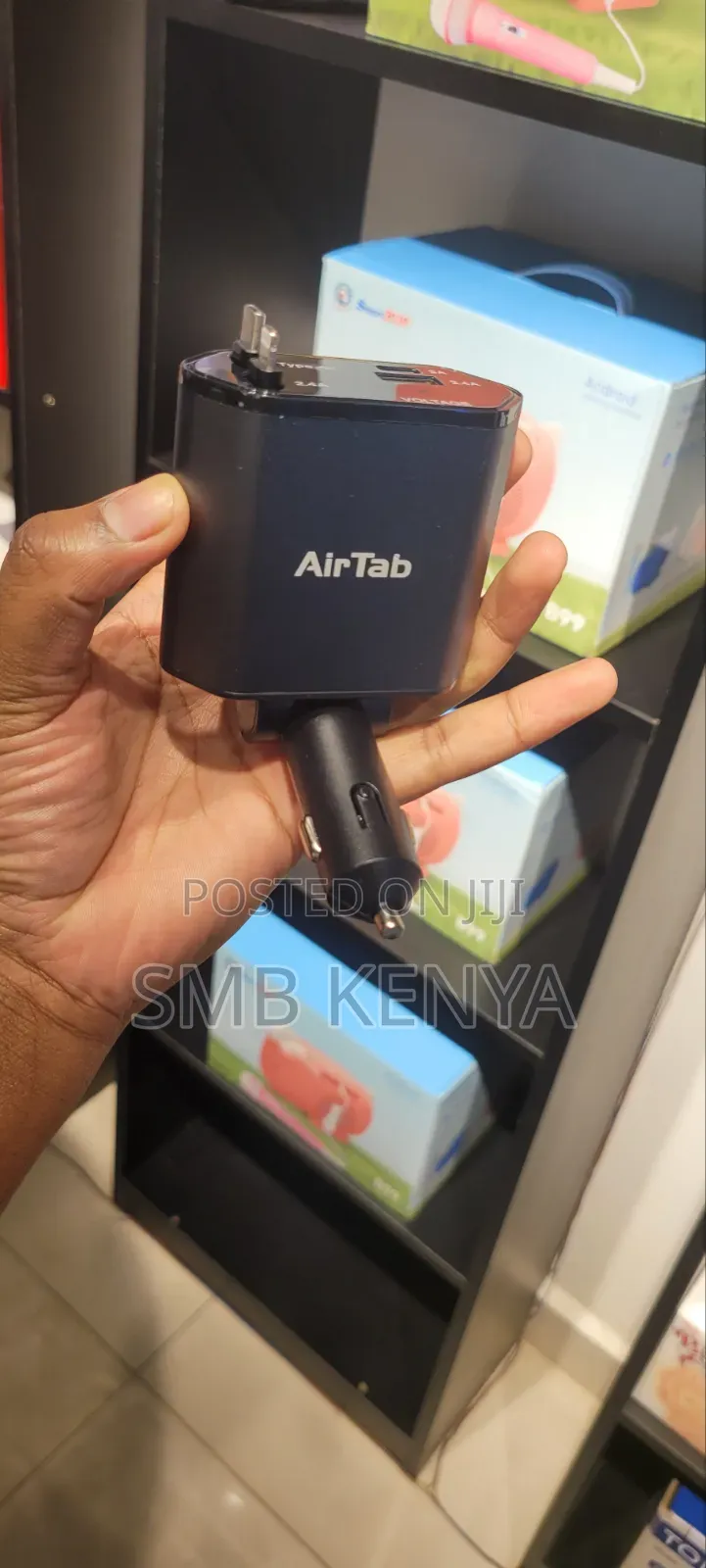 Air-Tab A1 Fast Charging Car Adapter With Usb Usb-C Ports