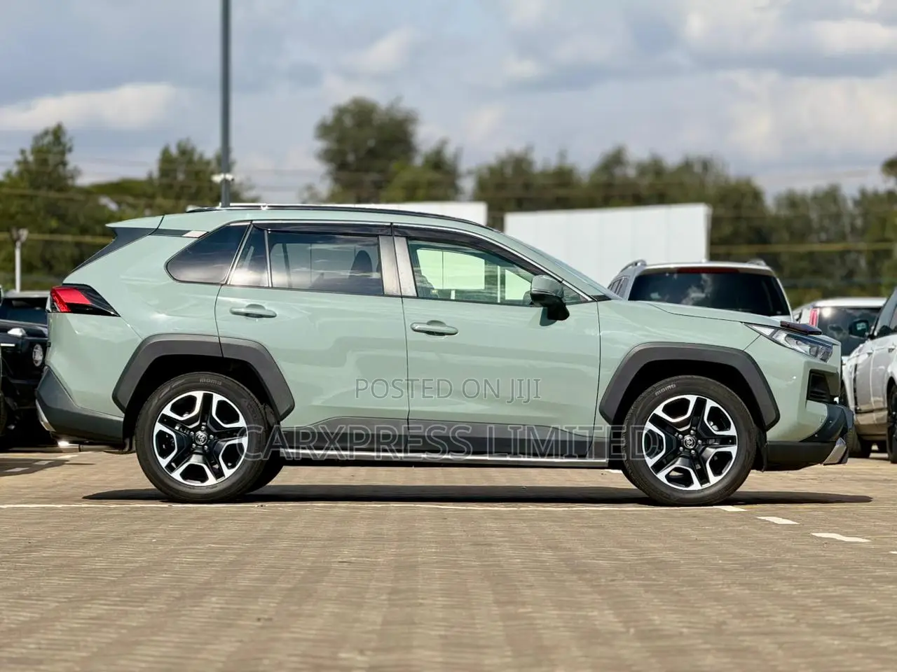 Toyota RAV4 Adventure AWD 2020 Green