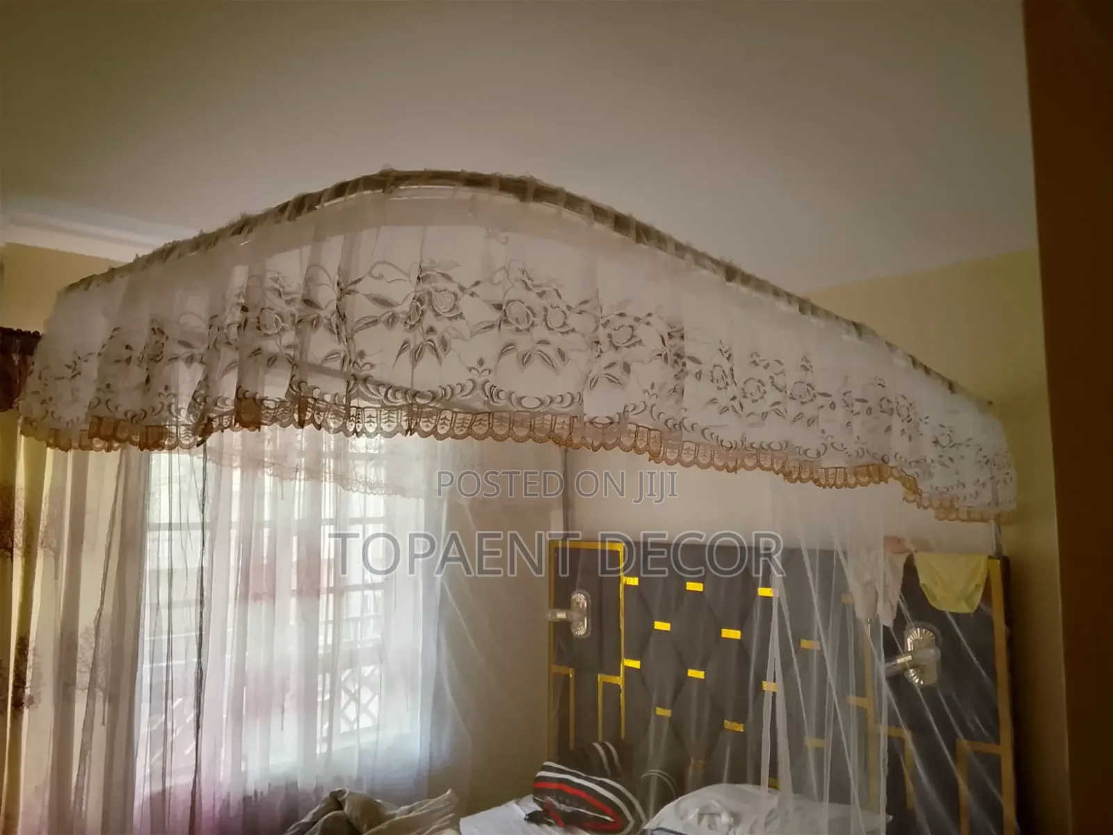 Strong 2 Stands Railed Mosquito Net