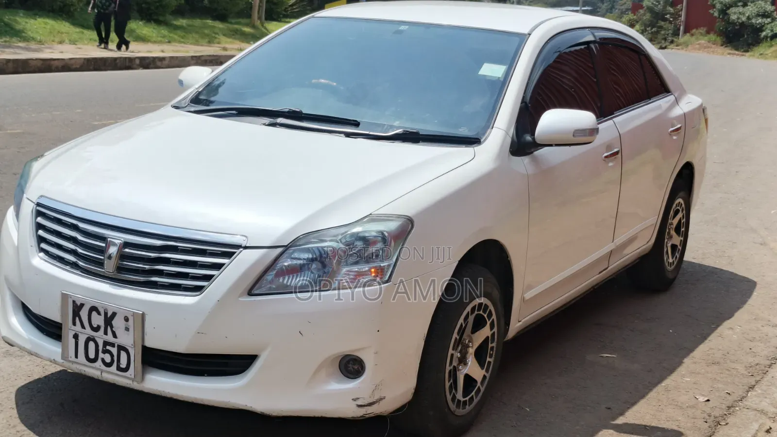 Toyota Premio 2010 White