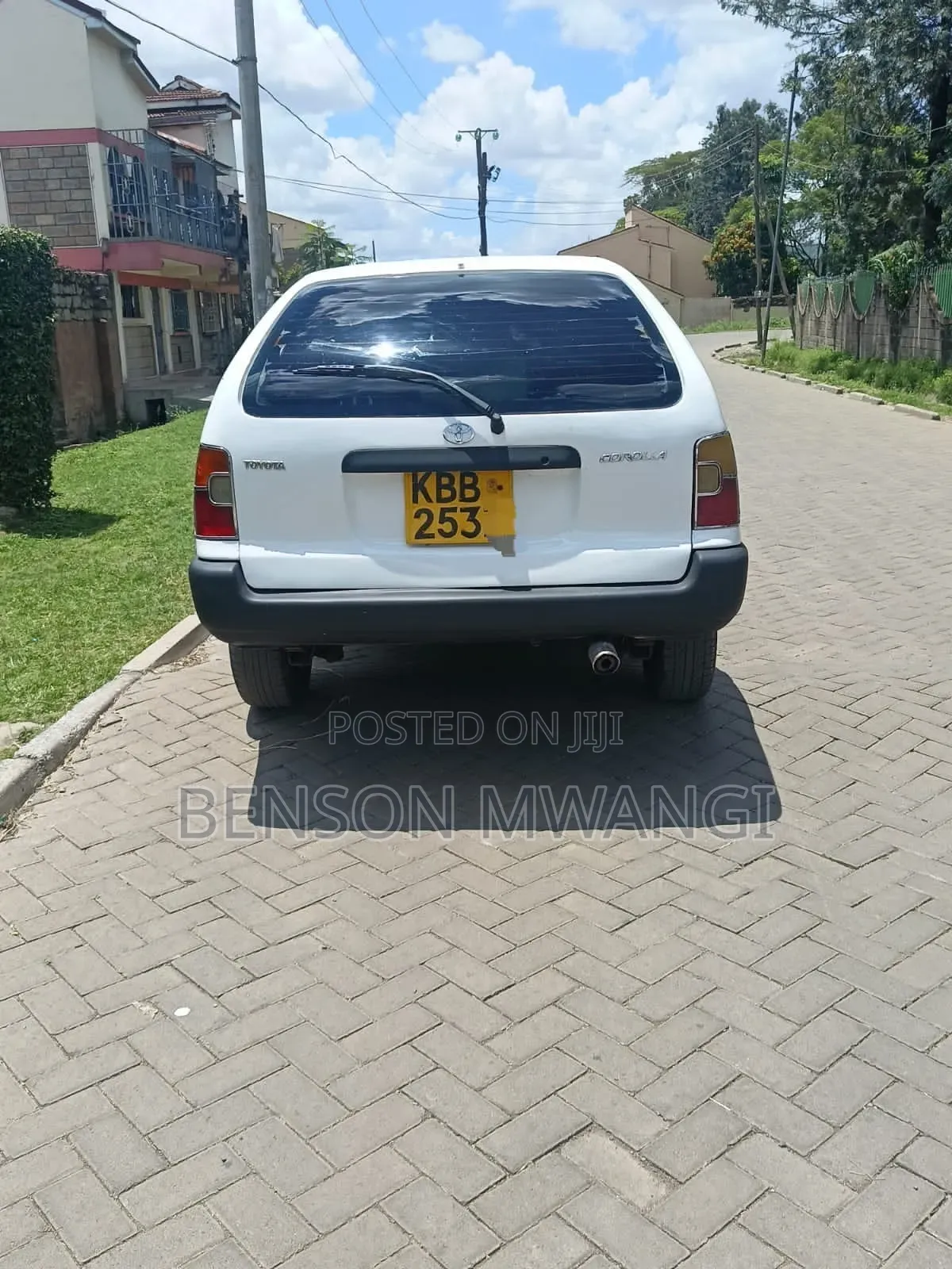 Toyota Corolla 1999 White