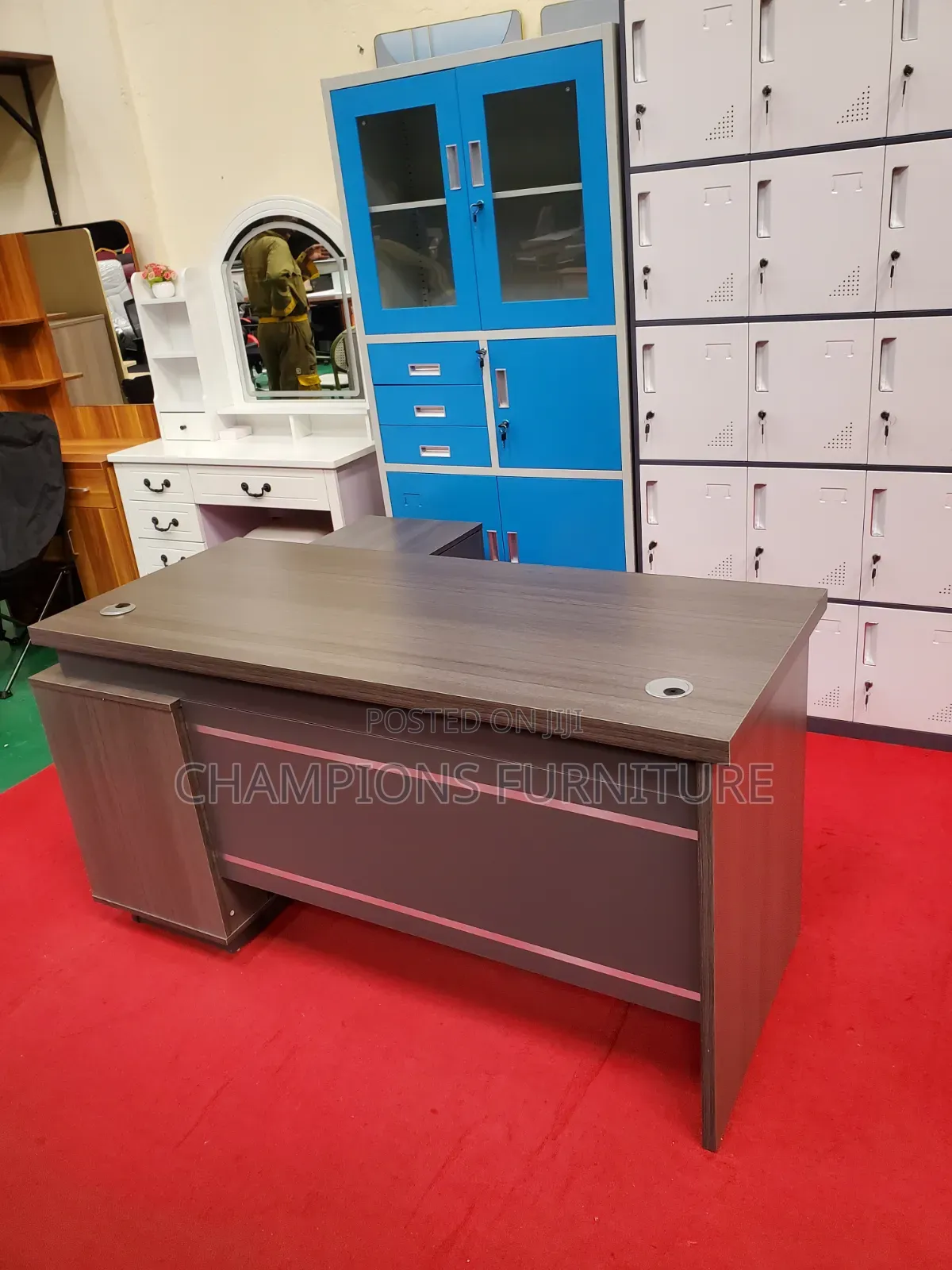 1.4m L-Shaped Office Desk