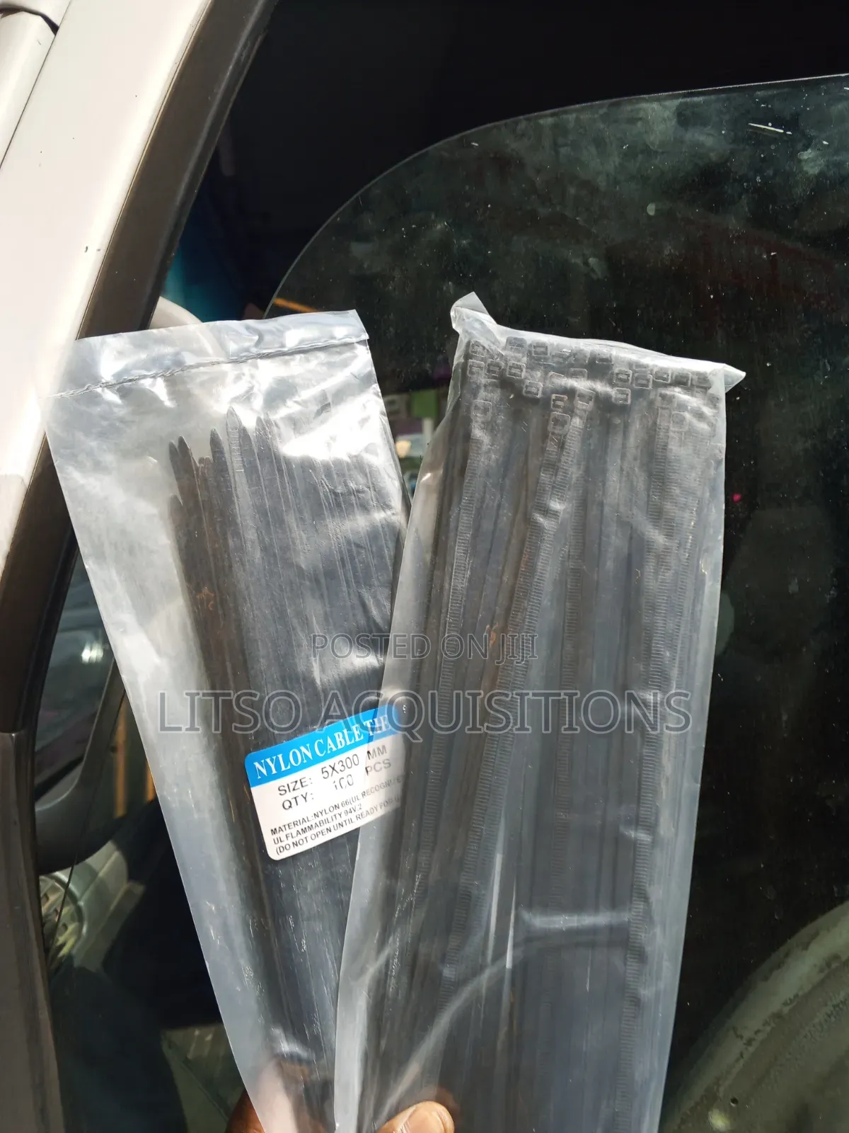 5×300mm Heavy-Duty Nylon Cable Ties (100 Pieces) – Black Zip Ties