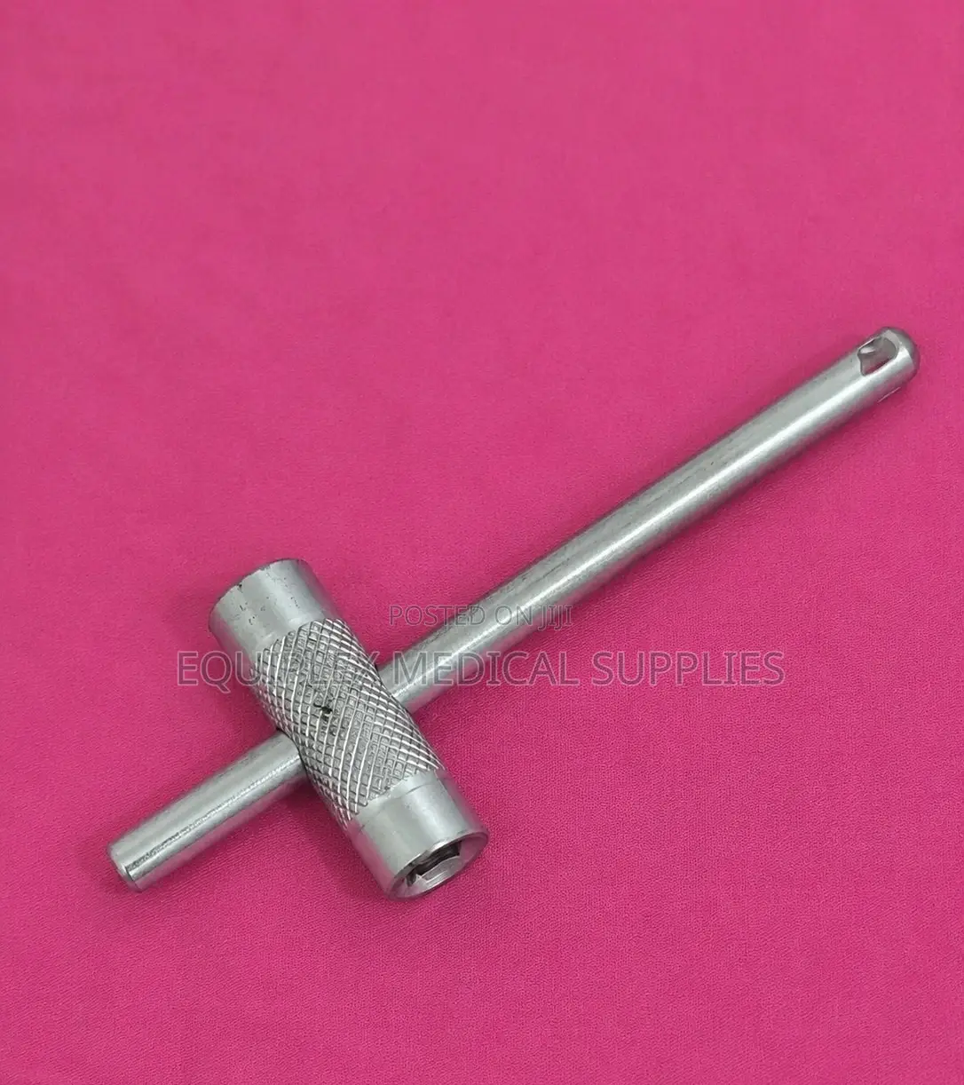 Oxygen Key for Cylinder Valve Operation