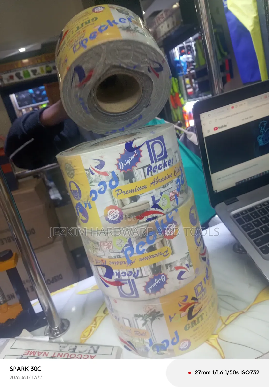 Pecker Sanding Paper 25mtrs