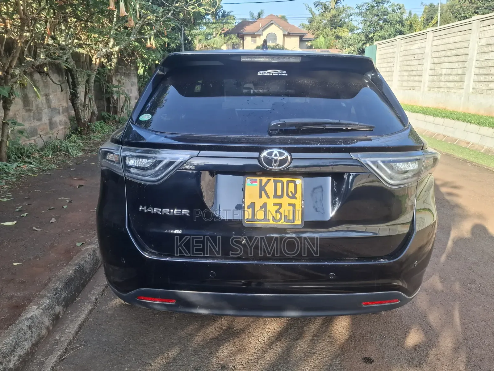 Toyota Harrier 2.0 2017 Matt Black