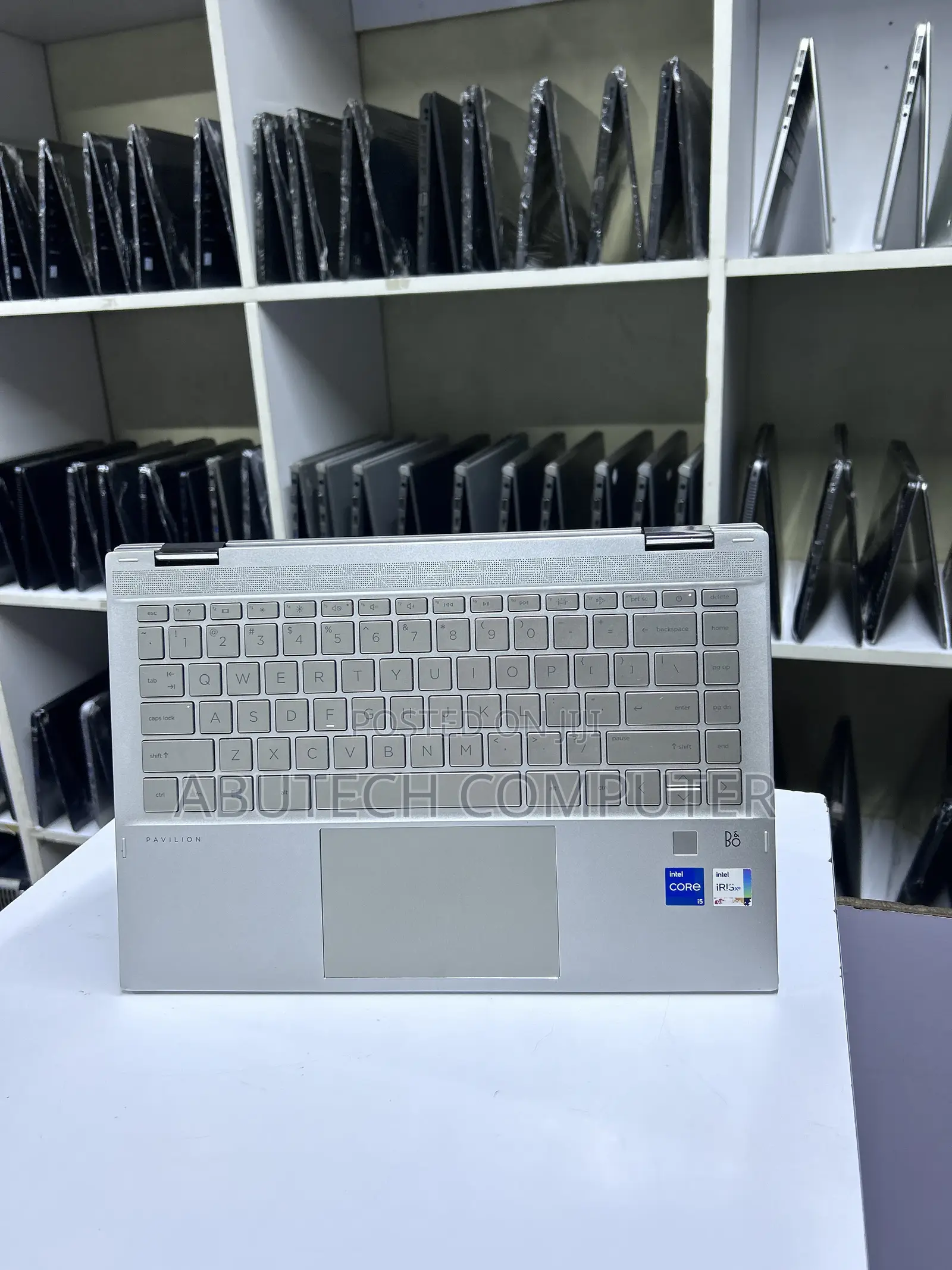 Laptop HP 14-dq1025cl 8GB Intel Core i5 SSD 256GB