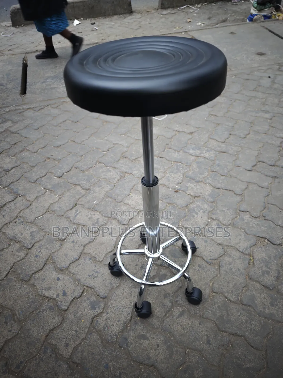 Adjustable Manicure/Pedicure Stool