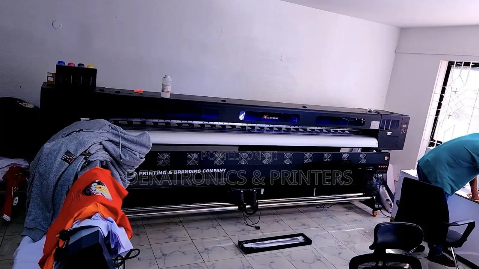 Slightly Used Extreme 3.2m Large Format Printer With Dual I3200 Heads
